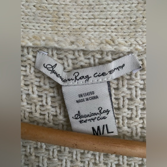 American Rag Cream Cardigan Size M/L - Picture 3 of 5